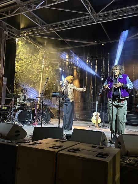 Scène mobile de 60 m2 pour le Festival Alternatiba à Marseille