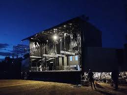 Location de scène mobile 100M2 EMS STAGE 120