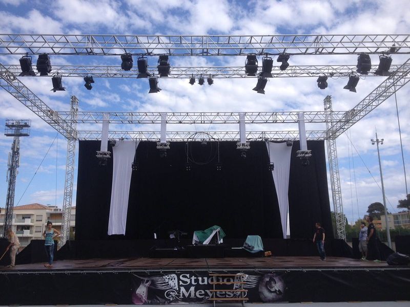 Location d'un Grill scénique complet ST TOWER PROLYTE de 16M X 12M