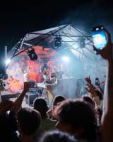 Notre zone d'activité pour ce service Démonter et transporter des scènes modulaires sécurisées après des spectacles ou concerts en plein air situé à
